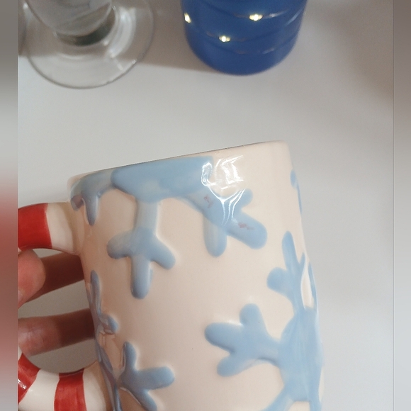 Snowflake Mug - Picture 5 of 5